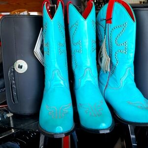 Frye western boots Daisy Dukes
